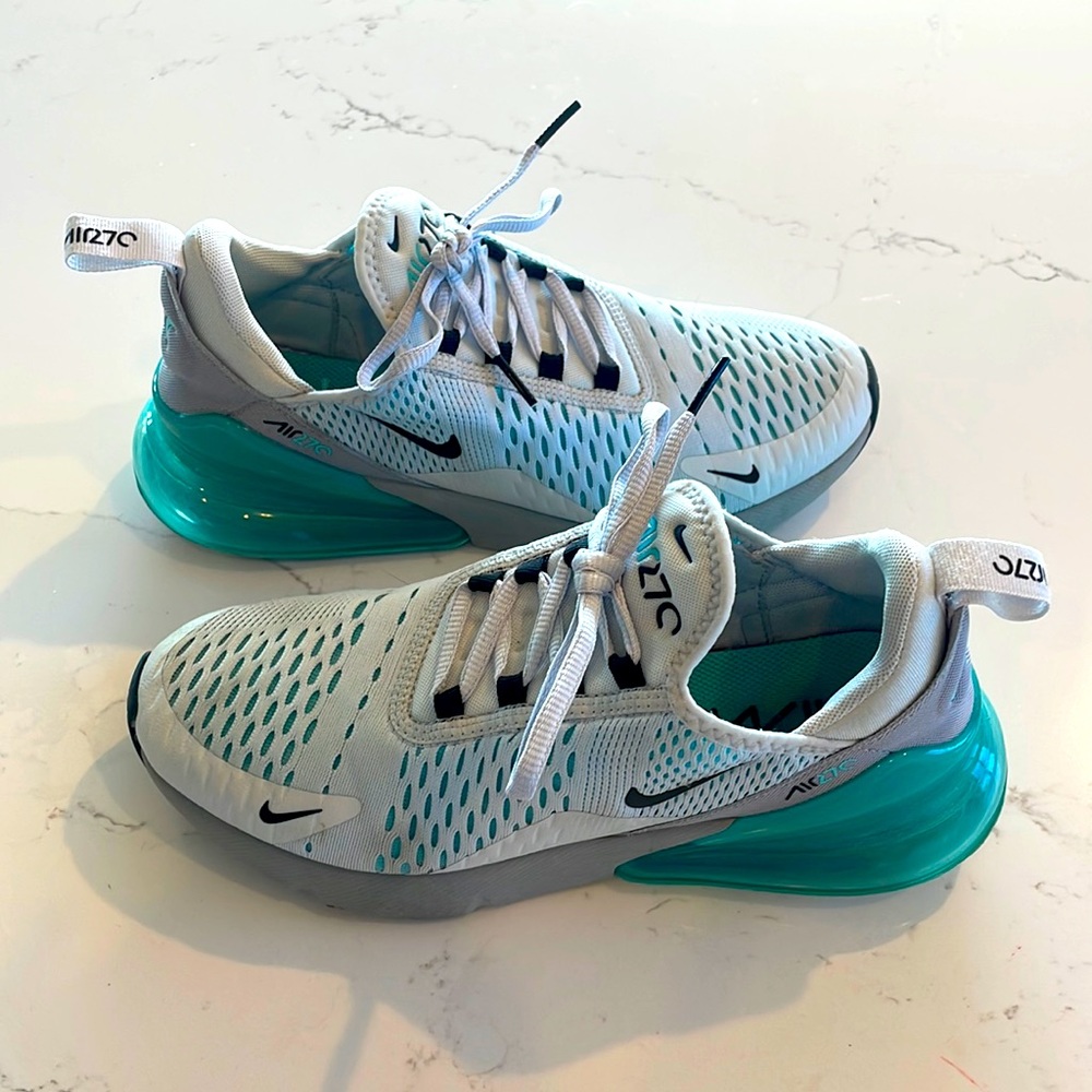 Women’s Nike Air270 Tennis Shoes